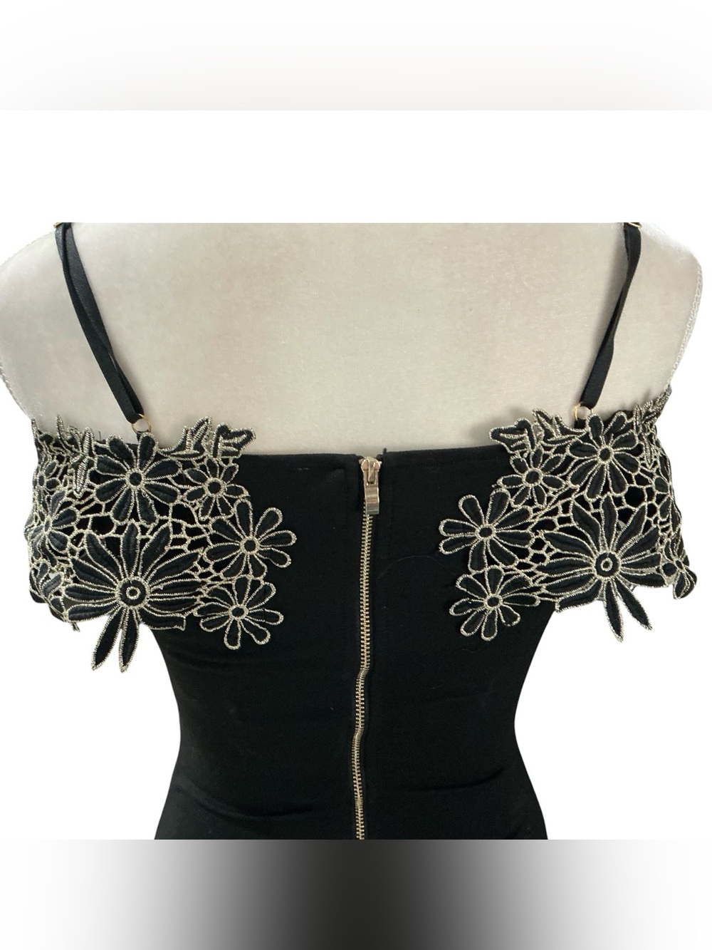 Super Star USA Black Floral Embroidered Bodycon Cocktail Dress – Size Small - Picture 8 of 11